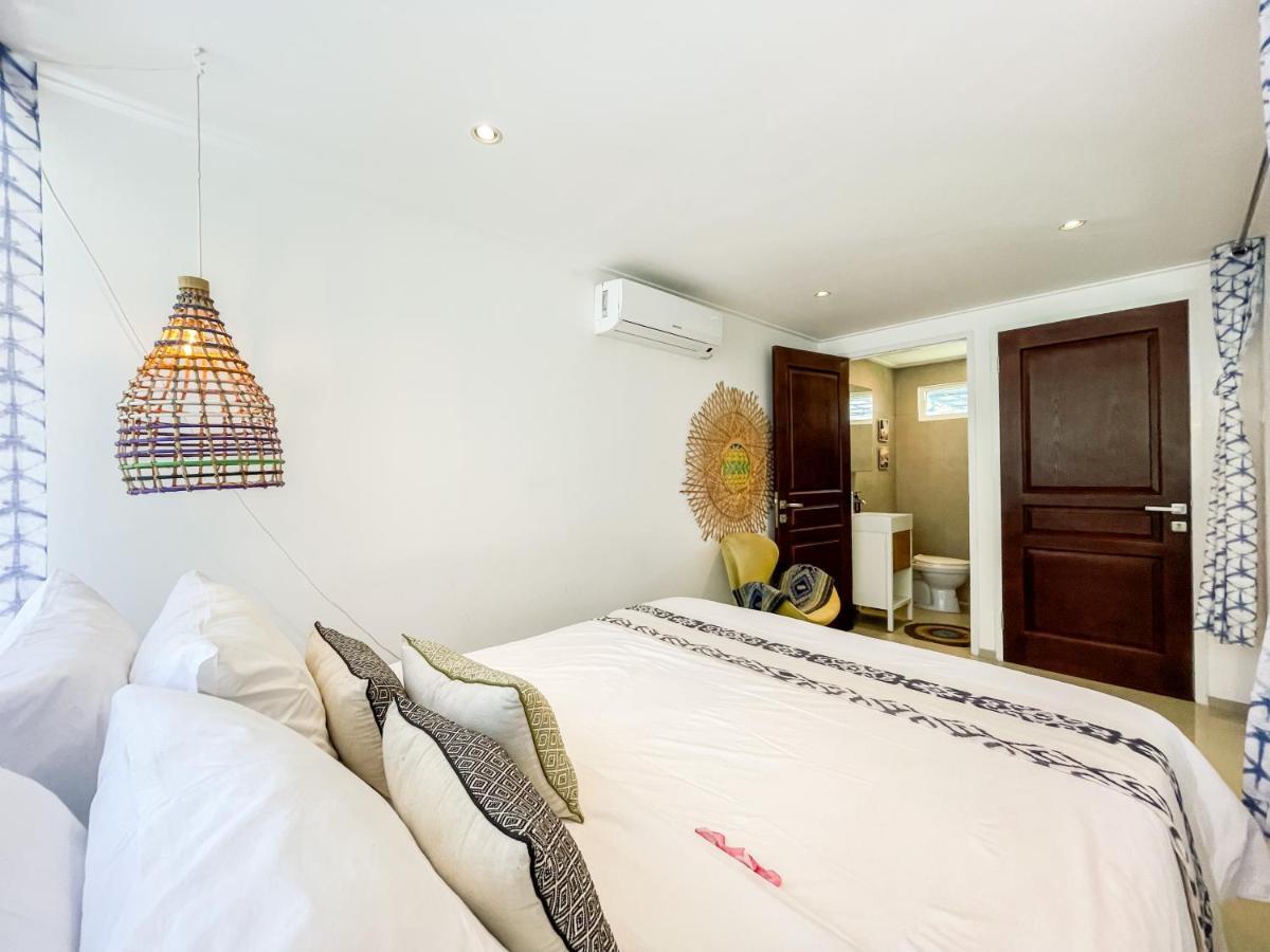 Villa Kotak Surfers Escape Reopening Rates Apply Now Selong Belanak Zewnętrze zdjęcie