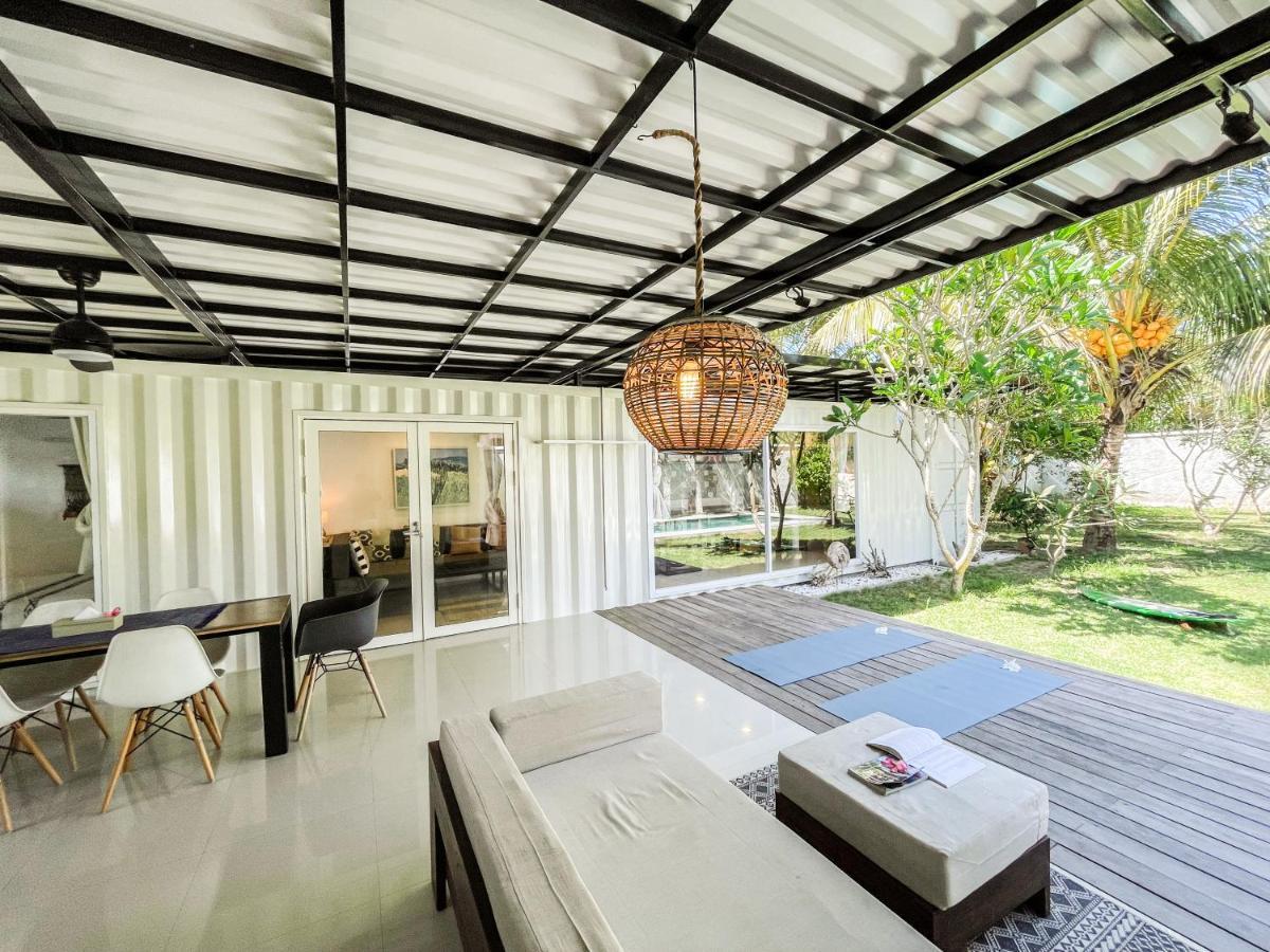 Villa Kotak Surfers Escape Reopening Rates Apply Now Selong Belanak Zewnętrze zdjęcie