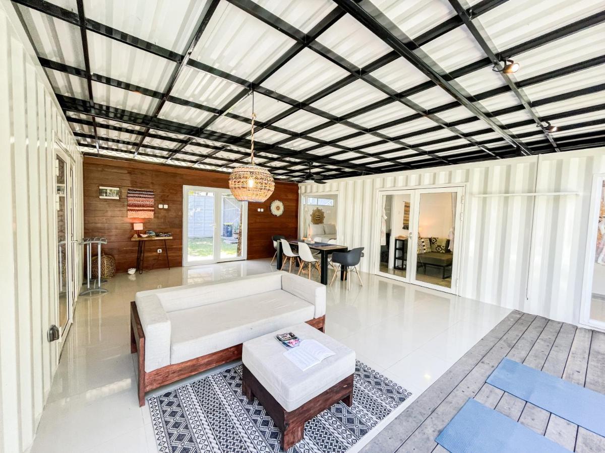 Villa Kotak Surfers Escape Reopening Rates Apply Now Selong Belanak Zewnętrze zdjęcie